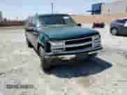 1998 Chevrolet Silverado 1500 z VIN 2GCEK19R0W1158312, wystawiony jako Copart lot #68561985 z przebiegiem 196 500 mil mil oraz Szkoda całkowita • Salvage title. Historia ofert i sprzedaży dostępna na DreamBid. Obrazek 13.