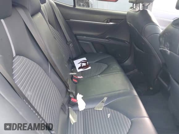 2019 Toyota Camry SE z VIN 4T1B11HK7KU827762, wystawiony jako IAAI lot #43355040 z przebiegiem 111 335 mil mil oraz . Historia ofert i sprzedaży dostępna na DreamBid. Obrazek 8.