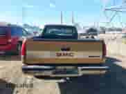 1989 GMC Sierra 1500 z VIN 1GTDC14K5KZ529078, wystawiony jako IAAI lot #43059983 z przebiegiem 158 207 mil mil oraz . Historia ofert i sprzedaży dostępna na DreamBid. Obrazek 16.
