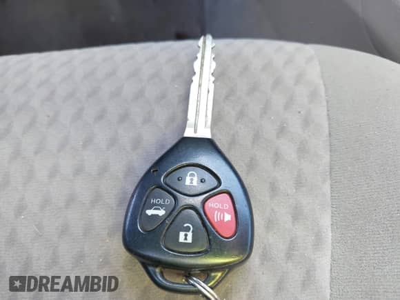 2011 Toyota Camry LE z VIN 4T4BF3EK7BR122855, wystawiony jako IAAI lot #43300420 z przebiegiem 84 583 mil mil oraz . Historia ofert i sprzedaży dostępna na DreamBid. Obrazek 11.