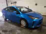 2020 Toyota Prius L Eco with VIN JTDKARFUXL3110965, listed as a Copart auction lot 81241595 with 94,776 mi miles and Clean title. Bid and sale history available at DreamBid. Image 4.