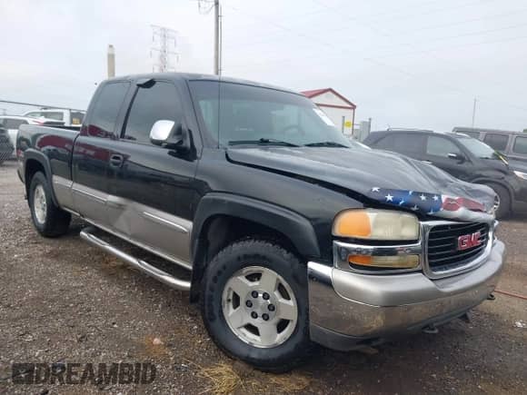 2002 GMC Sierra 1500 SLE z VIN 2GTEK19T921307032, wystawiony jako IAAI lot #42661900 z przebiegiem 258 769 mil mil oraz . Historia ofert i sprzedaży dostępna na DreamBid. Obrazek 1.