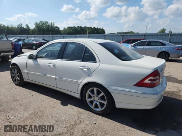 2007 Mercedes-Benz C 280 Luxury с VIN WDBRF54H97A921624, выставлен на аукционе Copart как лот 68469865 с пробегом 52 163 миль миль и Списание • Salvage title. История ставок и продаж доступна на DreamBid. Изображение 2.