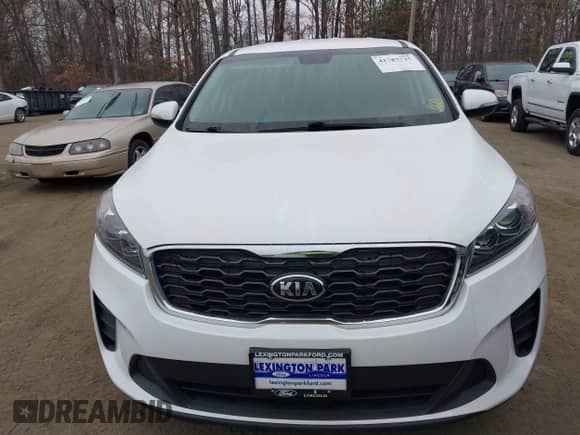 2020 Kia Sorento LX with VIN 5XYPG4A33LG671526, listed as a IAAI auction lot 41787735 with 119,659 mi miles and . Bid and sale history available at DreamBid. Image 12.