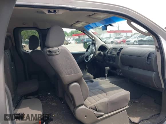 2006 Nissan Frontier XE with VIN 1N6BD06T26C462076, listed as a IAAI auction lot 43004015 with 124,475 mi miles and . Bid and sale history available at DreamBid. Image 8.