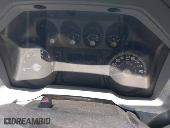 2014 Ford F-250 XL z VIN 1FT7W2B69EEB74475, wystawiony jako IAAI lot #42437572 z przebiegiem 199 118 mil mil oraz . Historia ofert i sprzedaży dostępna na DreamBid. Obrazek 7.