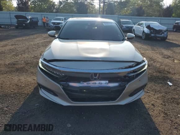 2019 Honda Accord Touring with VIN 1HGCV2F94KA004356, listed as a Copart auction lot 68902585 with 62,623 mi miles and Salvage title. Bid and sale history available at DreamBid. Image 5.