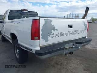 1999 Chevrolet Silverado 2500 с VIN 1GCGC24R4XF007387, выставлен на аукционе IAAI как лот 41788884 с пробегом 273 284 миль миль и . История ставок и продаж доступна на DreamBid. Изображение 6.