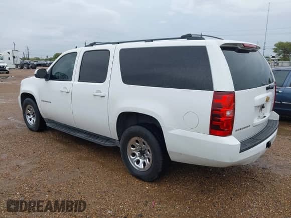 2013 Chevrolet Suburban LS с VIN 1GNSCHE08DR205825, выставлен на аукционе IAAI как лот 42594481 с пробегом 243 533 миль миль и . История ставок и продаж доступна на DreamBid. Изображение 3.