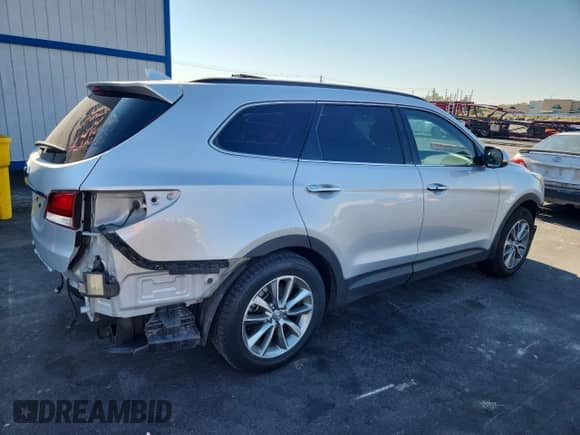 2019 Hyundai Santa Fe SE с VIN KM8SN4HF5KU303079, выставлен на аукционе Copart как лот 68284585 с пробегом 97 669 миль миль и Списание • Salvage title. История ставок и продаж доступна на DreamBid. Изображение 3.