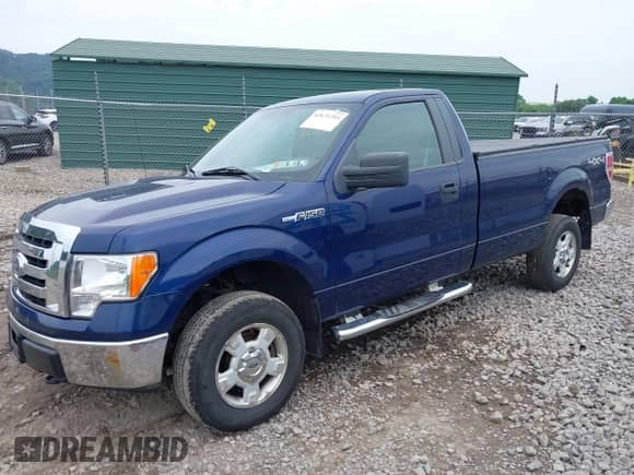 2009 Ford F-150 XL with VIN 1FTRF14W49KB58689, listed as a IAAI auction lot 42671255 with 67,846 mi miles and . Bid and sale history available at DreamBid. Image 2.