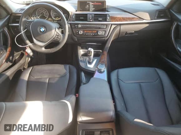 2015 BMW 3 Series 328i xDrive с VIN WBA3B3C55FF546148, выставлен на аукционе Copart как лот 80956645 с пробегом 83 281 миль миль и Списание • Salvage title. История ставок и продаж доступна на DreamBid. Изображение 8.