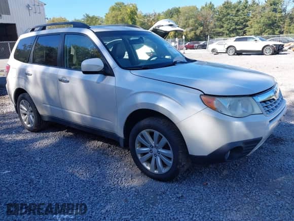 2011 Subaru Forester X Limited z VIN JF2SHAEC1BH755562, wystawiony jako IAAI lot #43359142 z przebiegiem 165 377 mil mil oraz . Historia ofert i sprzedaży dostępna na DreamBid. Obrazek 1.