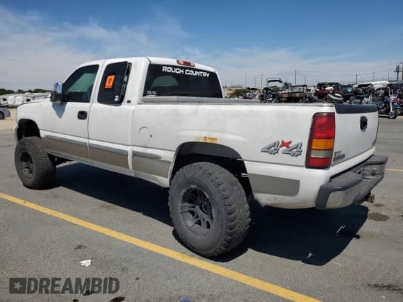2000 GMC Sierra 1500 SLE с VIN 2GTEK19T9Y1110192, выставлен на аукционе Copart как лот 68047075 с пробегом 250 225 миль миль и Списание • Salvage title. История ставок и продаж доступна на DreamBid. Изображение 2.