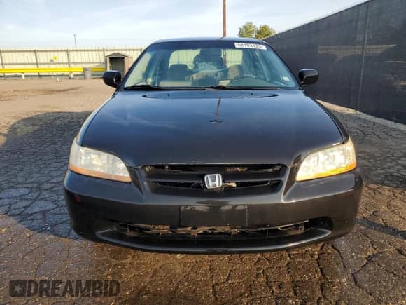 2000 Honda Accord LX z VIN 1HGCG6654YA026025, wystawiony jako Copart lot #68183125 z przebiegiem 192 485 mil mil oraz Czysty tytuł • Clean title. Historia ofert i sprzedaży dostępna na DreamBid. Obrazek 5.
