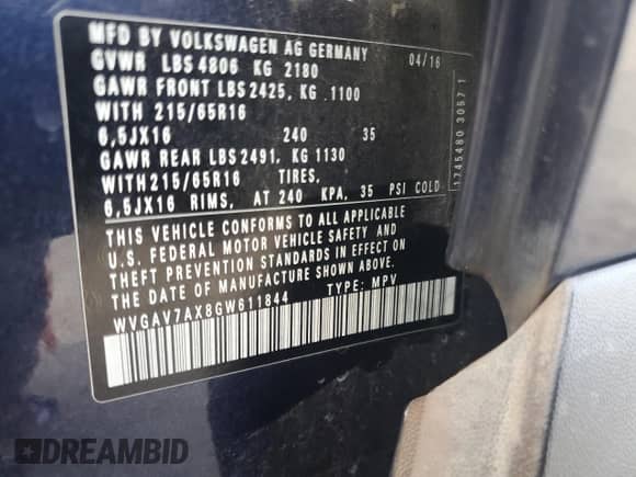 2016 Volkswagen Tiguan S z VIN WVGAV7AX8GW611844, wystawiony jako Copart lot #70020365 z przebiegiem 138 036 mil mil oraz Szkoda całkowita • Salvage title. Historia ofert i sprzedaży dostępna na DreamBid. Obrazek 13.