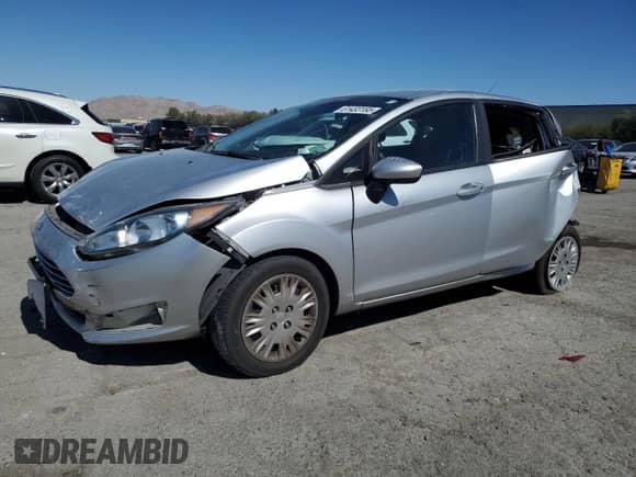 2018 Ford Fiesta S with VIN 3FADP4TJ9JM147172, listed as a Copart auction lot 61433185 with 43,721 mi miles and Salvage title. Bid and sale history available at DreamBid. Image 1.