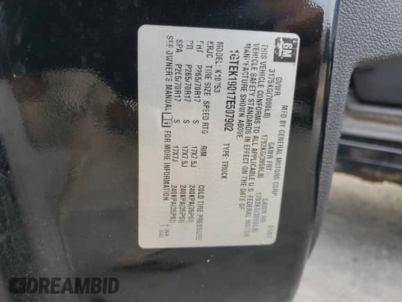 2007 GMC Sierra 1500 Work Truck with VIN 1GTEK19017E507902, listed as a Copart auction lot 80327345 with 199,805 mi miles and Salvage title. Bid and sale history available at DreamBid. Image 12.