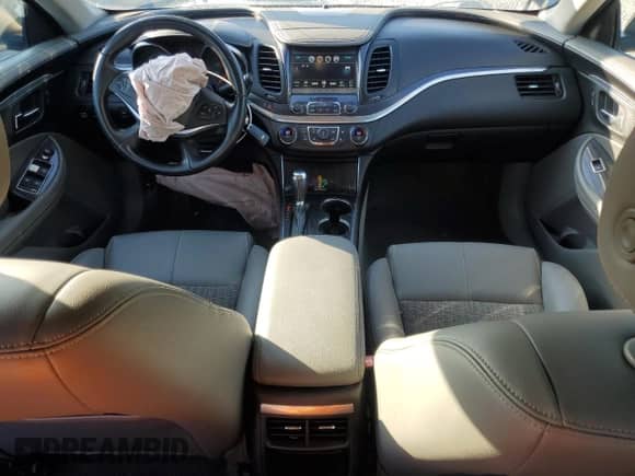 2017 Chevrolet Impala LT with VIN 2G1105S3XH9133156, listed as a Copart auction lot 70780775 with 185,168 mi miles and Salvage title. Bid and sale history available at DreamBid. Image 8.