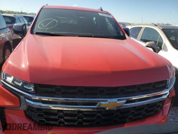 2023 Chevrolet Suburban Commercial z VIN 1GNSKAED5PR194851, wystawiony jako Copart lot #70374725 z przebiegiem 36 956 mil mil oraz Szkoda całkowita • Salvage title. Historia ofert i sprzedaży dostępna na DreamBid. Obrazek 5.