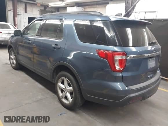 2018 Ford Explorer z VIN 1FM5K7B84JGA88972, wystawiony jako IAAI lot #42737366 z przebiegiem 162 115 mil mil oraz . Historia ofert i sprzedaży dostępna na DreamBid. Obrazek 3.