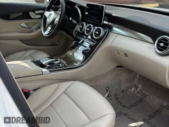 2015 Mercedes-Benz C 300 Luxury с VIN 55SWF4KB4FU027077, выставлен на аукционе Copart как лот 80309135 с пробегом 107 644 миль миль и Чистый • Clean title. История ставок и продаж доступна на DreamBid. Изображение 5.