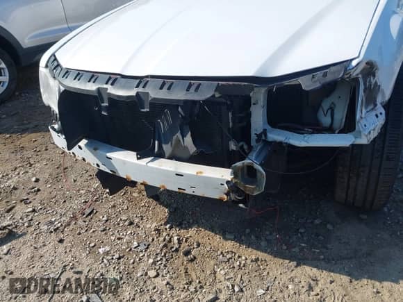 2013 Chrysler 300 C z VIN 2C3CCAKT8DH505338, wystawiony jako IAAI lot #42399191 z przebiegiem 226 118 mil mil oraz . Historia ofert i sprzedaży dostępna na DreamBid. Obrazek 19.