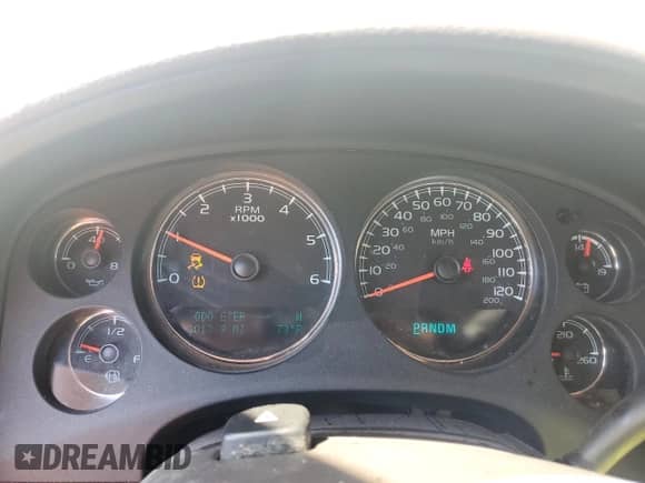 2013 GMC Sierra 1500 Denali with VIN 3GTP1XE28DG327682, listed as a Copart auction lot 70522674 with 301,379 mi miles and Salvage title. Bid and sale history available at DreamBid. Image 9.