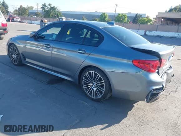 2017 BMW 5 Series 540i с VIN WBAJE5C34HG914566, выставлен на аукционе IAAI как лот 42386472 с пробегом 83 898 миль миль и . История ставок и продаж доступна на DreamBid. Изображение 3.