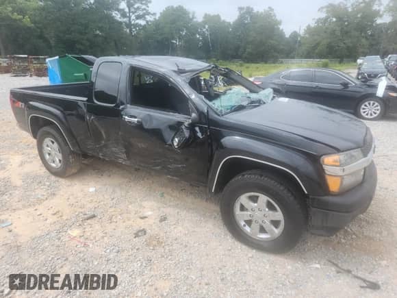 2012 Chevrolet Colorado 2LT with VIN 1GCJSDFE8C8139890, listed as a Copart auction lot 67637175 with 117,568 mi miles and Salvage title. Bid and sale history available at DreamBid. Image 4.