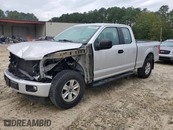 2015 Ford F-150 XLT z VIN 1FTFX1EG8FFB58982, wystawiony jako Copart lot #81646535 z przebiegiem 81 154 mil mil oraz Szkoda całkowita • Salvage title. Historia ofert i sprzedaży dostępna na DreamBid. Obrazek 1.
