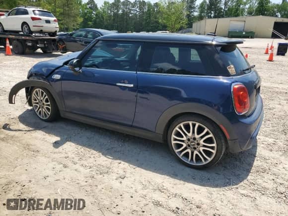2015 MINI Hardtop S с VIN WMWXP7C54FT740648, выставлен на аукционе Copart как лот 55412595 с пробегом 51 810 миль миль и Списание • Salvage title. История ставок и продаж доступна на DreamBid. Изображение 2.