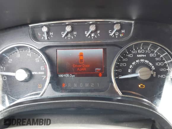 2011 Ford F-150 XLT z VIN 1FTFW1ET3BFA97549, wystawiony jako IAAI lot #42345418 z przebiegiem 189 105 mil mil oraz . Historia ofert i sprzedaży dostępna na DreamBid. Obrazek 7.