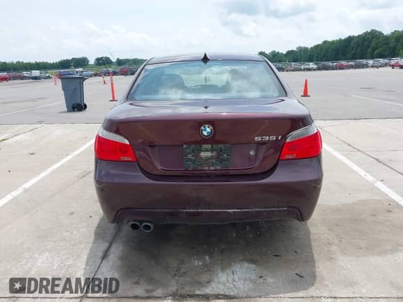 2010 BMW 5 Series 535i xDrive z VIN WBANV9C54AC390665, wystawiony jako IAAI lot #42483948 z przebiegiem 133 204 mil mil oraz . Historia ofert i sprzedaży dostępna na DreamBid. Obrazek 16.