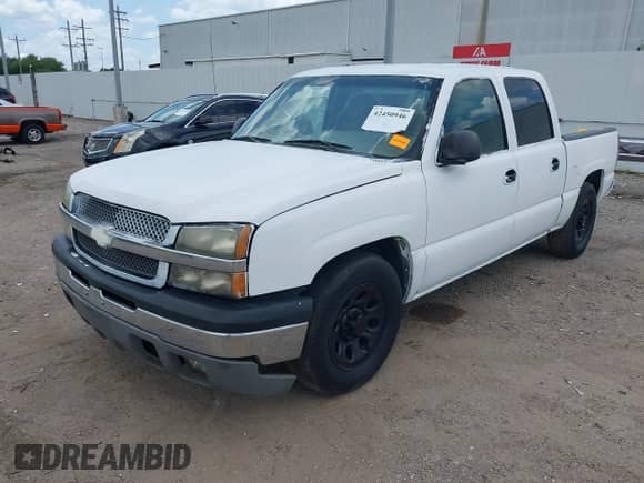 2005 Chevrolet Silverado 1500 LS с VIN 2GCEC13T351239322, выставлен на аукционе IAAI как лот 42450946 с пробегом Не указан миль и . История ставок и продаж доступна на DreamBid. Изображение 17.