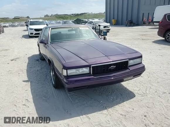 1986 Chevrolet Monte Carlo Sport z VIN 1G1GZ37Z3GR212223, wystawiony jako Copart lot #54531815 z przebiegiem 77 716 mil mil oraz Szkoda całkowita • Salvage title. Historia ofert i sprzedaży dostępna na DreamBid. Obrazek 13.