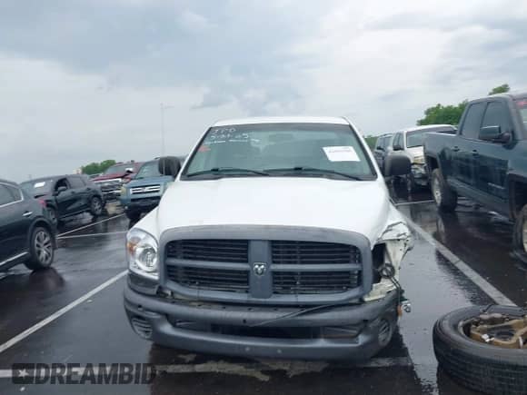 2008 Dodge 1500 ST z VIN 1D7HA18K28J104237, wystawiony jako IAAI lot #42434185 z przebiegiem 185 275 mil mil oraz . Historia ofert i sprzedaży dostępna na DreamBid. Obrazek 12.