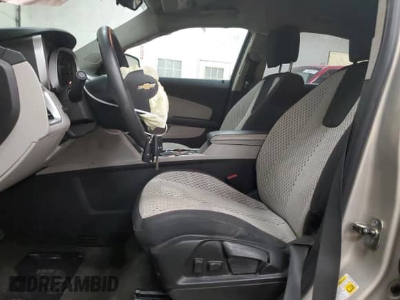 2011 Chevrolet Equinox LS with VIN 2GNALBEC4B1232867, listed as a Copart auction lot 68778105 with 115,777 mi miles and Clean title. Bid and sale history available at DreamBid. Image 7.