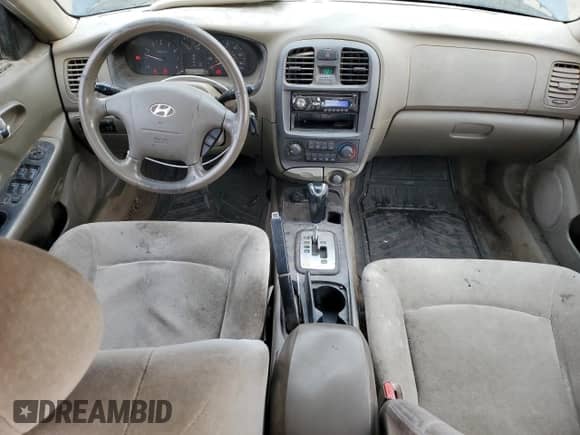 2004 Hyundai Sonata z VIN KMHWF25S44A077187, wystawiony jako Copart lot #47595755 z przebiegiem 285 876 mil mil oraz Nie do naprawy • Non repairable. Historia ofert i sprzedaży dostępna na DreamBid. Obrazek 8.