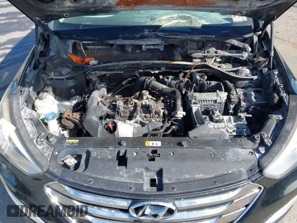 2013 Hyundai Santa Fe Sport with VIN 5XYZU3LA2DG114132, listed as a IAAI auction lot 39752661 with Not provided miles and . Bid and sale history available at DreamBid. Image 10.