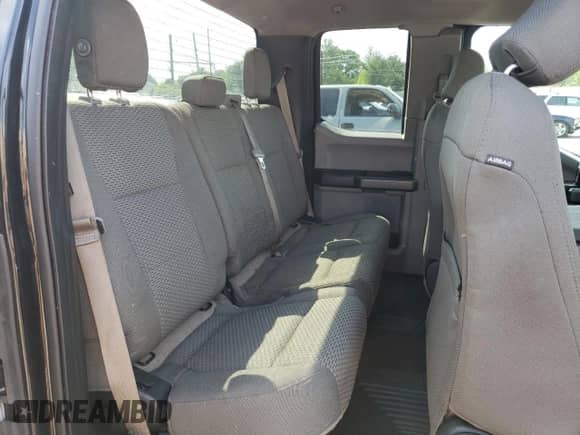 2016 Ford F-150 XLT z VIN 1FTFX1EF2GKF57578, wystawiony jako Copart lot #59809845 z przebiegiem 108 259 mil mil oraz Czysty tytuł • Clean title. Historia ofert i sprzedaży dostępna na DreamBid. Obrazek 10.