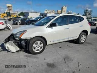 2015 Nissan Rogue S z VIN JN8AS5MT4FW159758, wystawiony jako Copart lot #85499425 z przebiegiem 75 296 mil mil oraz Szkoda całkowita • Salvage title. Historia ofert i sprzedaży dostępna na DreamBid. Obrazek 1.