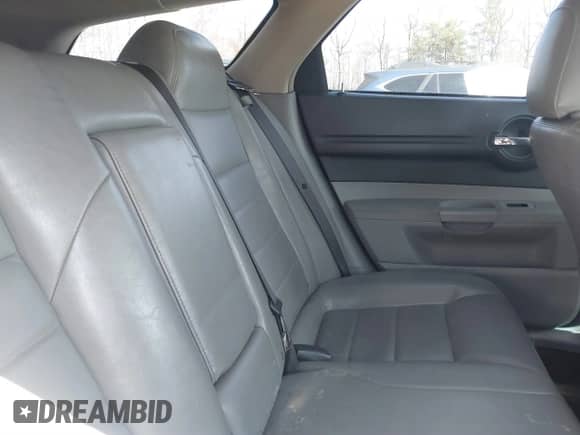 2007 Dodge Magnum R/T with VIN 2D4GV57287H872794, listed as a IAAI auction lot 41899268 with 207,339 mi miles and . Bid and sale history available at DreamBid. Image 8.
