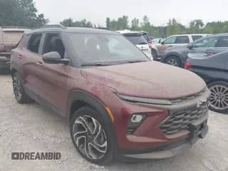 2025 Chevrolet TrailBlazer RS z VIN KL79MTSL0SB171632, wystawiony jako IAAI lot #42976340 z przebiegiem Nie podano mil oraz . Historia ofert i sprzedaży dostępna na DreamBid. Obrazek 1.