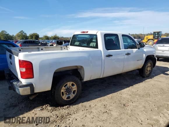 2009 Chevrolet Silverado 2500HD Work Truck с VIN 1GCHC43K99F144882, выставлен на аукционе Copart как лот 82774324 с пробегом Не указан миль и Списание • Salvage title. История ставок и продаж доступна на DreamBid. Изображение 3.