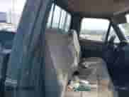 1989 Ford F-150 z VIN 1FTDF15N4KNB64593, wystawiony jako IAAI lot #43416444 z przebiegiem 56 571 mil mil oraz . Historia ofert i sprzedaży dostępna na DreamBid. Obrazek 8.