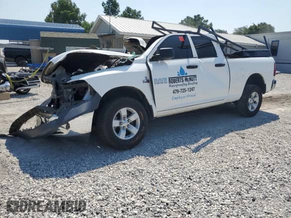 2017 Ram 1500 Tradesman z VIN 1C6RR6FT7HS649738, wystawiony jako Copart lot #68143825 z przebiegiem Nie podano mil oraz Szkoda całkowita • Salvage title. Historia ofert i sprzedaży dostępna na DreamBid. Obrazek 1.