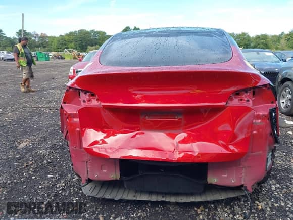 2020 Tesla Model Y Long Range с VIN 5YJYGDEE0LF012780, выставлен на аукционе IAAI как лот 43137505 с пробегом 89 027 миль миль и . История ставок и продаж доступна на DreamBid. Изображение 15.