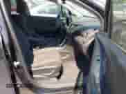 2018 Chevrolet Trax LS z VIN 3GNCJKSB3JL160860, wystawiony jako IAAI lot #43195256 z przebiegiem 128 748 mil mil oraz . Historia ofert i sprzedaży dostępna na DreamBid. Obrazek 5.