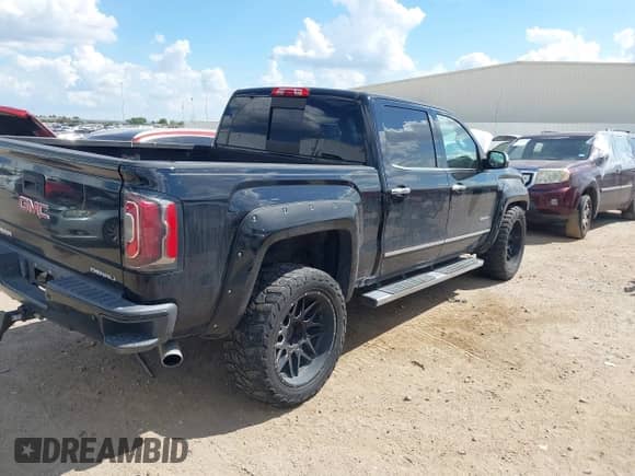 2016 GMC Sierra 1500 Denali с VIN 3GTU2PEC9GG337246, выставлен на аукционе IAAI как лот 43385533 с пробегом 71 717 миль миль и . История ставок и продаж доступна на DreamBid. Изображение 4.